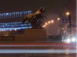 Аничков мост, скульптуры