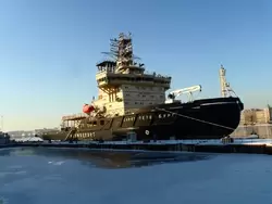 Ледокол «Санкт-Петербург» проекта ЛК-18