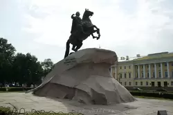 Фото памятника Петру Великому в Санкт-Петербурге