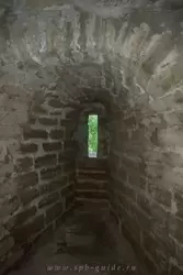 Бойница внутри Средней башни
