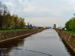 Петровский канал