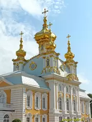 Церковный корпус в Петергофе