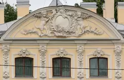 Два льва на фасаде Шереметевского дворца в Санкт-Петербурге