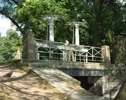 Ворота для поддержания уровня воды в прудах Елагина острова