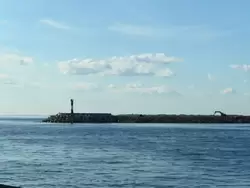 Западные ворота судопропускного сооружения С1 КЗС СПб от наводнений