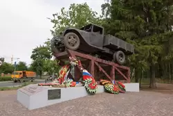 Памятник ГАЗ-АА «Полуторка»