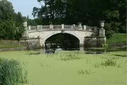 Павловский парк, Висконтиев мост