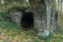 Руина у Елизаветина павильона