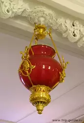 Светильник в Большом дворце