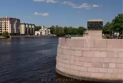 Барельеф «Молодость» на набережной Малой Невки, скульптор  В.Г. Стамов