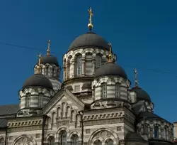 Купола собора Свято-Иоанновского монастыря в Санкт-Петербурге
