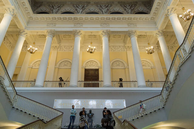 Русский музей, Парадная лестница