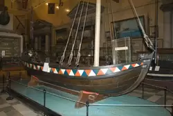 Ботик Петра Великого в Военно-морском музее