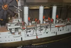Модель крейсера «Аврора» в Военно-морском музее