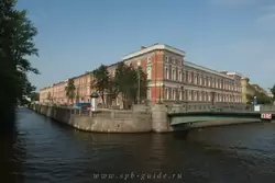 Новое здание Военно-Морского музея
