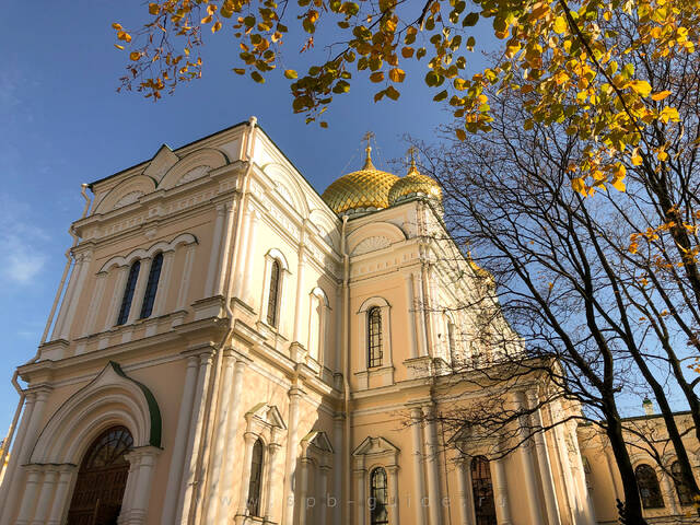 Новодевичий монастырь в Санкт-Петербурге, собор Воскресения Христова