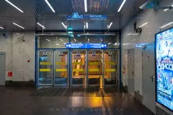 Вестибюль станции метро «Спортивная»