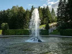 Менажерный фонтан в Петергофе