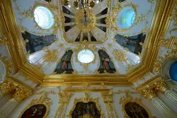 Свод, Церковный корпус Большого дворца Петергофа