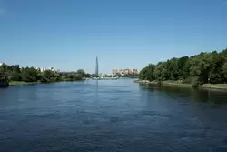Река Средняя Невка