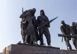 Cкульптурная группа «Снайперы» — монумент «Героическим защитникам Ленинграда»
