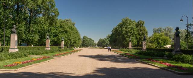Московский район, Аллея Героев в парке Победы