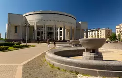 Российская национальная библиотека в Санкт-Петербурге