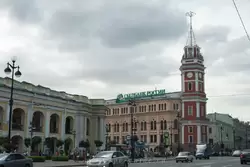 Панорама Невского проспекта у Гостиного двора
