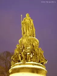 Памятник Екатерине II на Невском проспекте