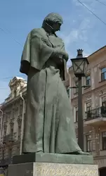 Памятник Н.В. Гоголю в Санкт-Петербурге