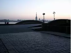 Белые ночи в Санкт-Петербурге, Эрмитажный мост и Петропавловская крепость