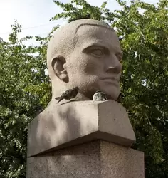 Памятник Маяковскому в Санкт-Петербурге