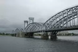 Финляндский мост в Санкт-Петербурге