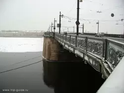 Литейный мост зимой