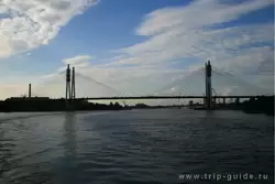 Обуховской вантовый мост через Неву