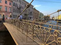 Банковский мост в Санкт-Петербурге