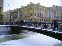 Итальянский мост в Санкт-Петербурге
