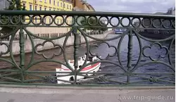 Ограда Фонарного моста