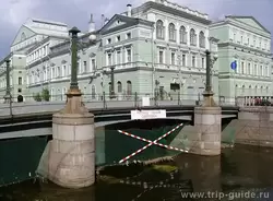Крюков канал, Торговый мост во время ремонта