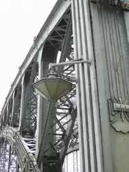 Светильники на Большеохтинском мосту