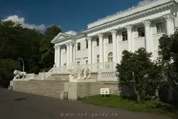 Елагин дворец в Санкт-Петербурге