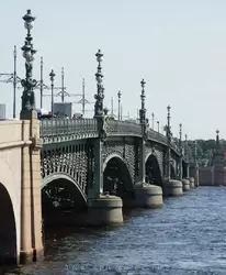 Троицкий мост - фото