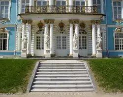 Парадный вход в Екатерининский дворец