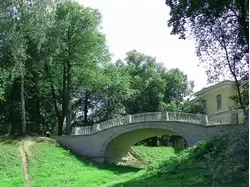 Мост через овраг в Павловском парке
