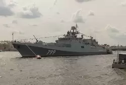 Фрегат «Адмирал Макаров» в Санкт-Петербурге