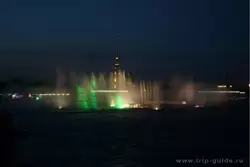 Фонтаны на Неве — лазерное шоу