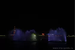 Фонтаны в Санкт-Петербурге — лазерное шоу