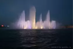 Светомузыкальное шоу — фонтаны в Санкт-Петербурге