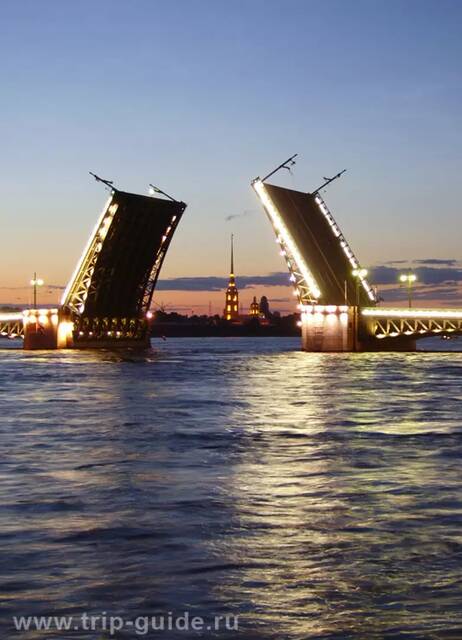 Развод мостов в Санкт-Петербурге