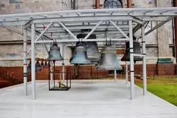 Колокола Исаакиевского собора, подготовленные для подъема на колокольни